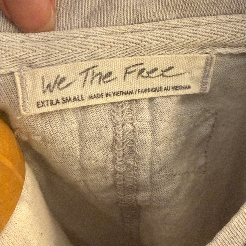 Free People - Picture 5 of 7